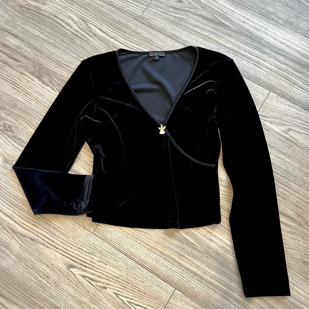Aziz black velvet top